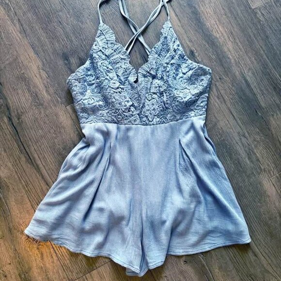 Blue chiffon Flair Short Romper with Lave Details size L Criss Cross Back Straps - Picture 2 of 4